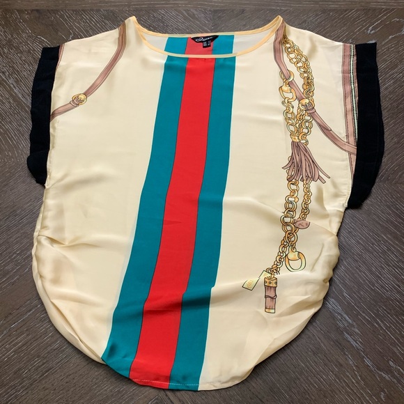 💟Cream, red, green striped scarf top - Picture 7 of 8